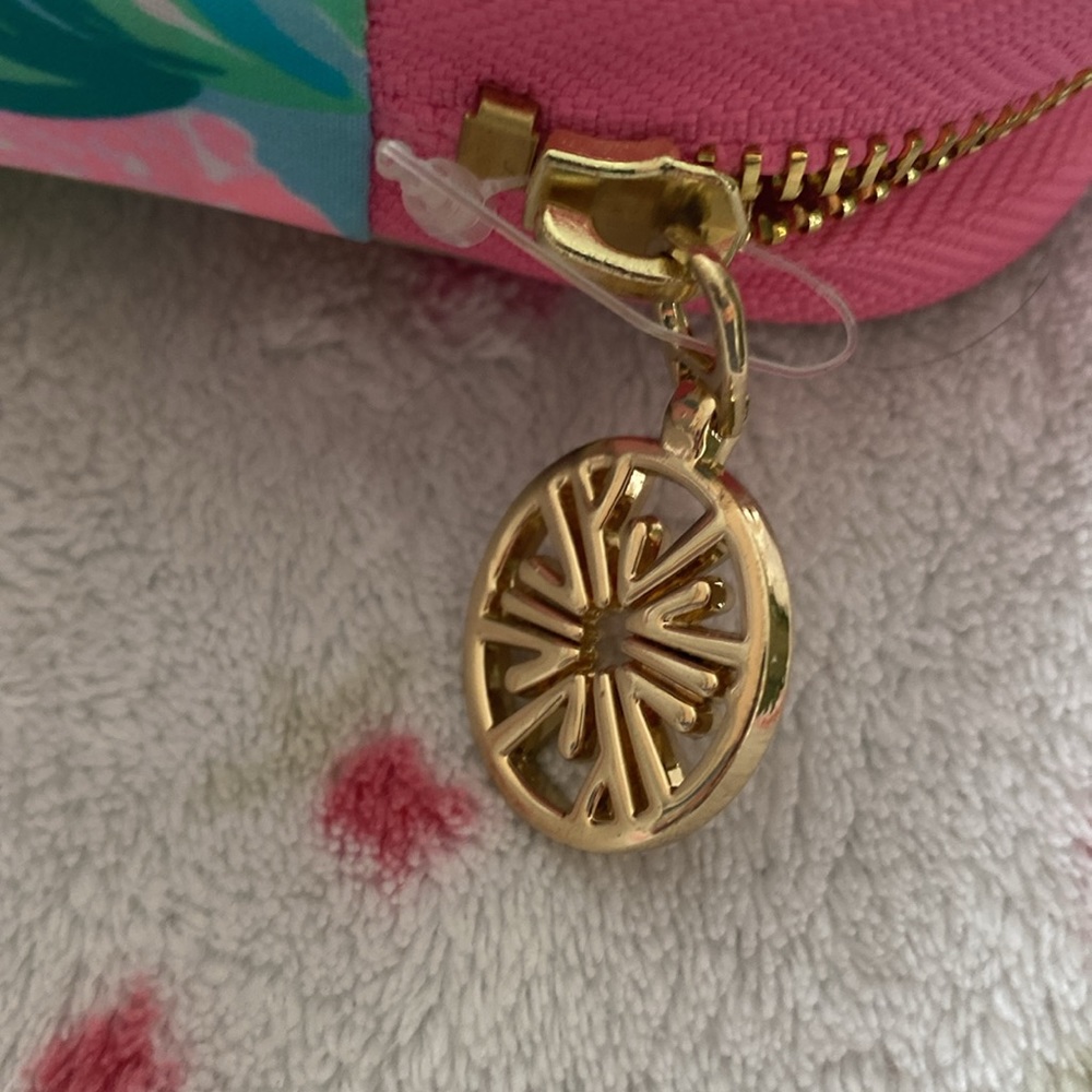 Lily Pulitzer laptop/tablet carrier - Picture 4 of 6